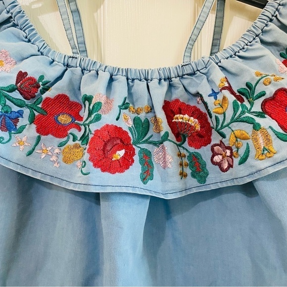 Poof New Size S Chambray Off Shoulder Embroidered Floral Design Fiesta Top - Picture 2 of 6